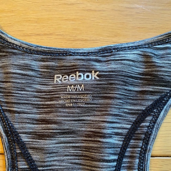 Reebok heather grey tank top size M - Picture 2 of 3